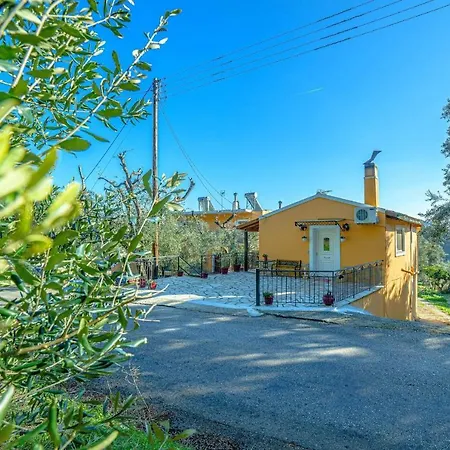 Tsoukias House Апартаменты