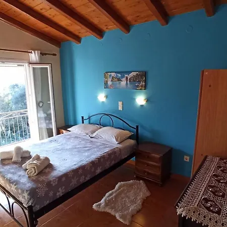 Апартаменты Tsoukias House