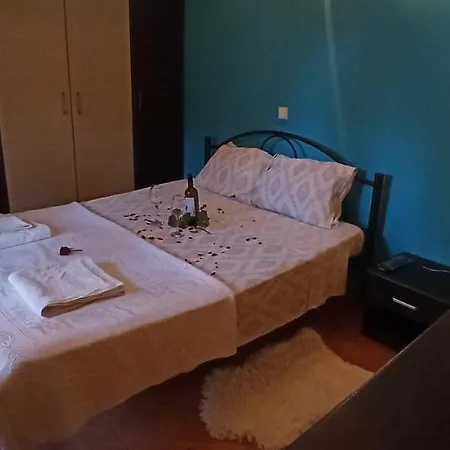 Tsoukias House * 팔레오카스트리차