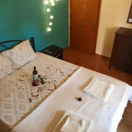 Tsoukias House Апартаменты