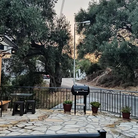 Tsoukias House Appartement *